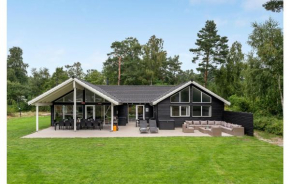 8 Bedroom Lovely Home In Frederiksværk